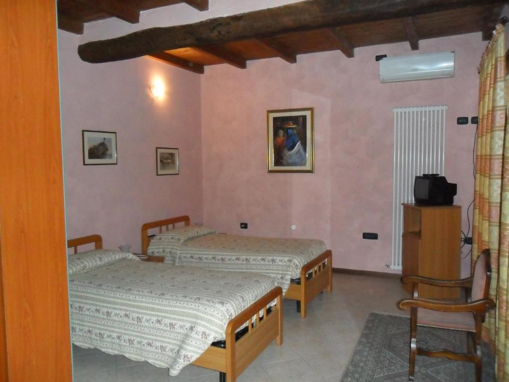 Hotel San Francesco Budrio  Cameră foto